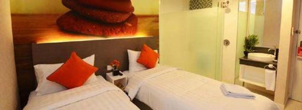 Clay Hotel Jakarta Exterior foto