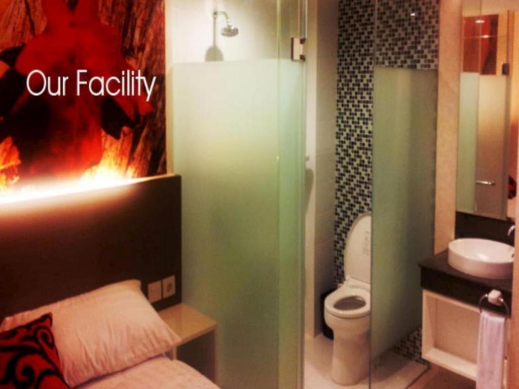 Clay Hotel Jakarta Exterior foto