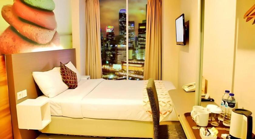 Clay Hotel Jakarta Exterior foto